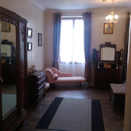 לינה וארוחת בוקר Champagne-Mouton Vingt Grand Rue חדר תמונה